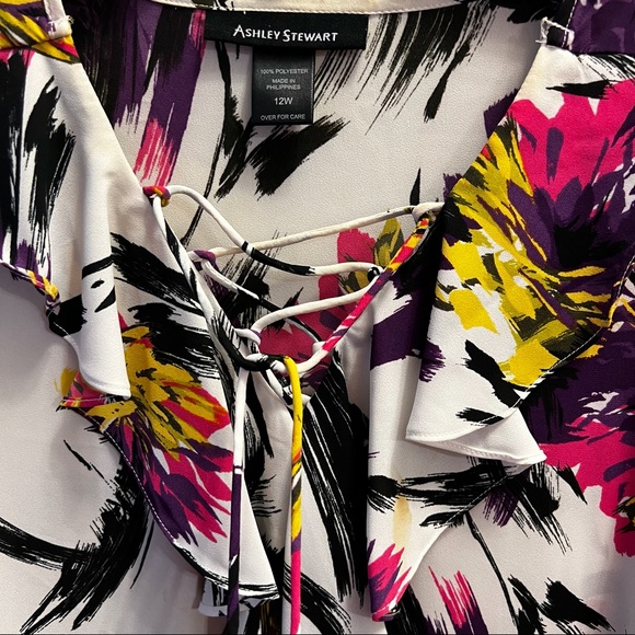 Long Sleeves Floral Top - Picture 2 of 5